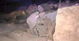 Rockfall in Oman: Six killed in road mishap