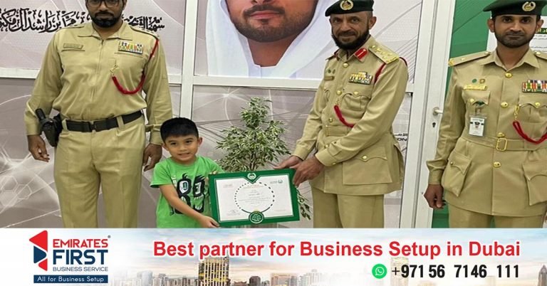 Dubai Police honours 5-year-old Filipino for returning Dh4,000 lost cash