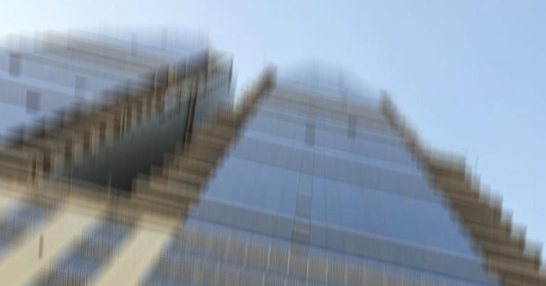 In Sharjah, a 15-year-old girl fell from the eighth floor and died.