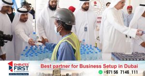 Dubai Police distribute water and soft drinks to 550 workers at Jebel Ali Port