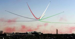 Aerobatics performances in Dubai today have been canceled.