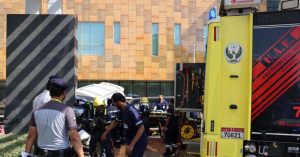 2 people died after a vehicle crashed into a street light in Abu Dhabi- one was seriously injured