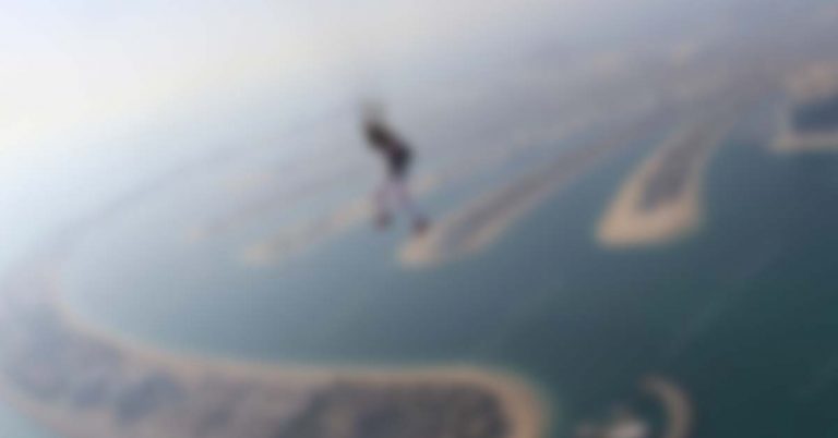 Suid-Afrikaanse vlieënier sterf in sweeftuigongeluk in Dubai