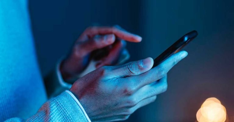 Suspicious messages are spreading through WhatsApp and social media: UAE authority with warning