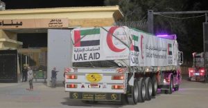 10 trucks of the UAE entered Gaza with 16,520 food items