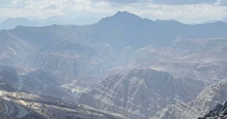 The lowest temperature recorded today in Al Dhaid, Sharjah, was 7.8 C.