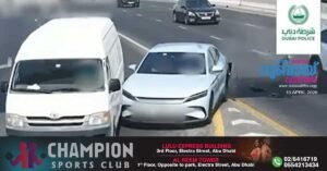 Sudden lane changes cause serious accidents_ Dubai Police warns again